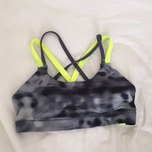 Sports bra
